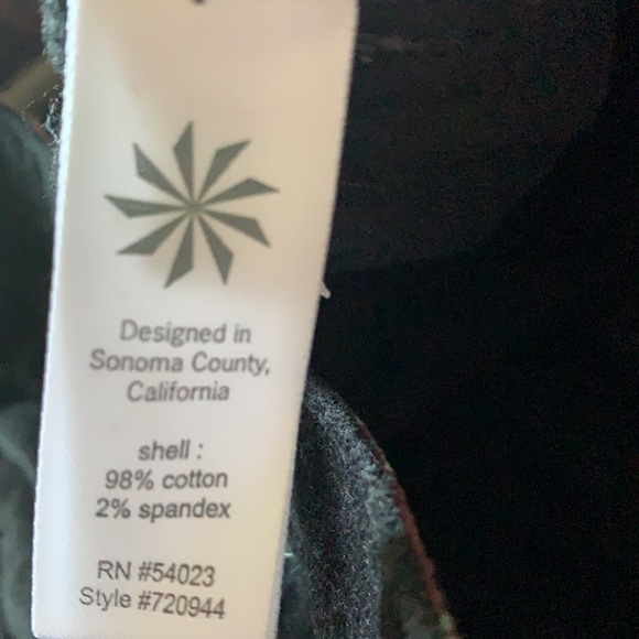 Athleta Black washed velvet skirt Size 12 - Picture 9 of 9